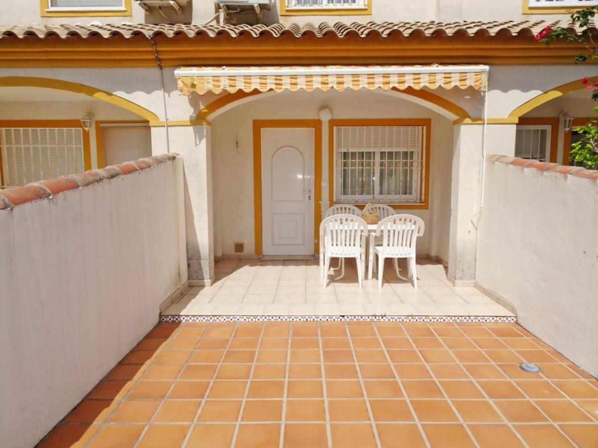 La Playa Oliva - Casa 20 Alquiler Solo Familias Lägenhet Exteriör bild